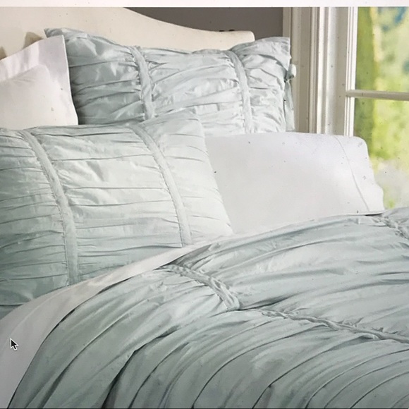 Pottery Barn Bedding Pottery Barn Fullqueen Ruched Duvet Shams